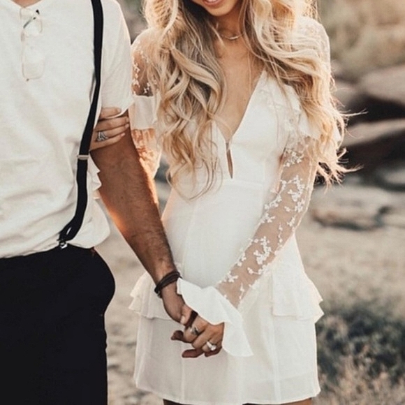 🍒NWT🍒 FL&L ROSEBUD MINI DRESS - Picture 1 of 8